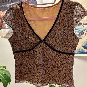 No boundaries size small